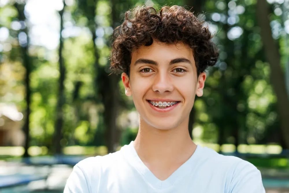 Braces vs. Invisalign: Which Option Is Right for You?